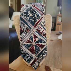 Oscar de la Renta Navy and Burgundy Patterned Tie